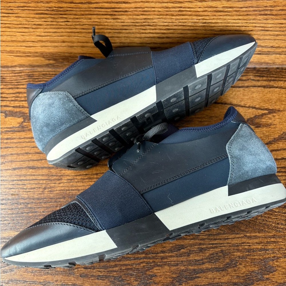 Balenciaga’s Race Runner Size 9 - Picture 6 of 8